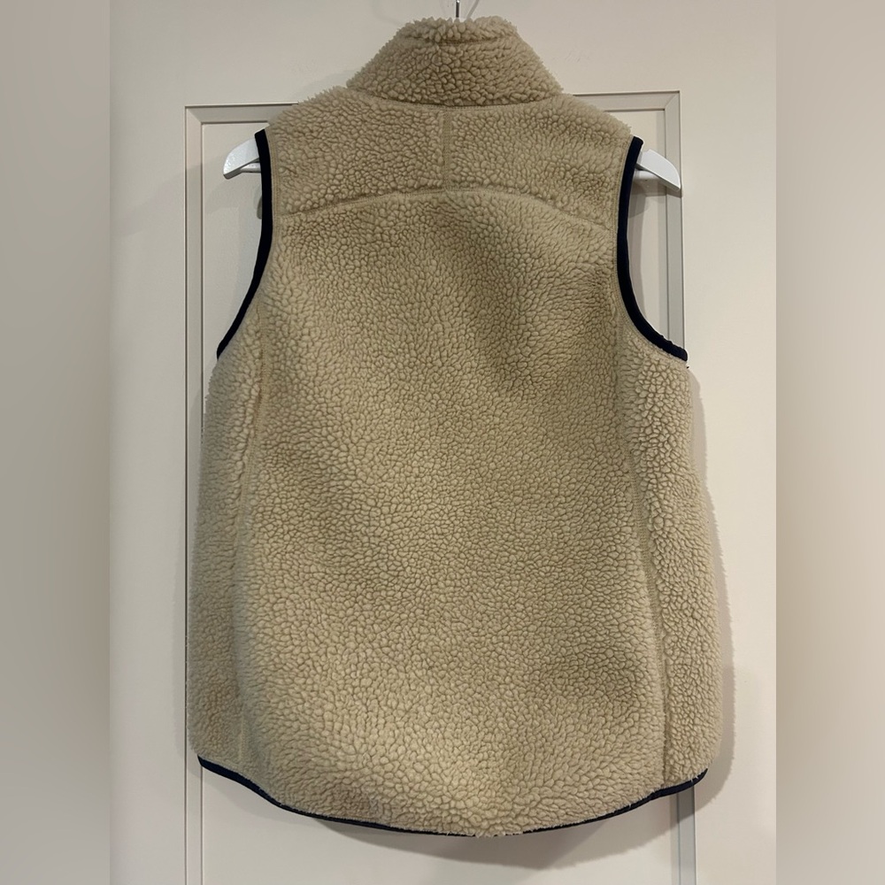 L.L. Bean Ladies Off-White Sherpa Mountain Pile Fleece Vest Size M - Picture 3 of 4